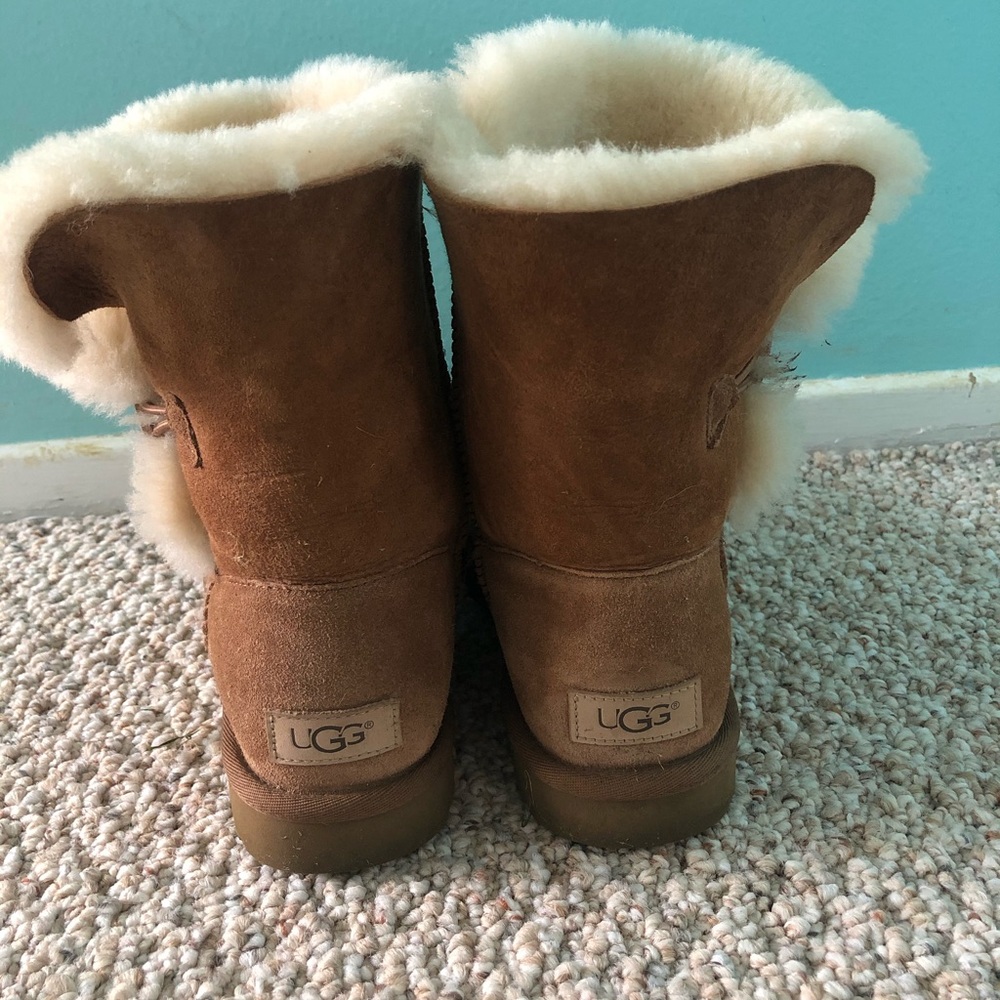 Ugg Bailey Button - image 4